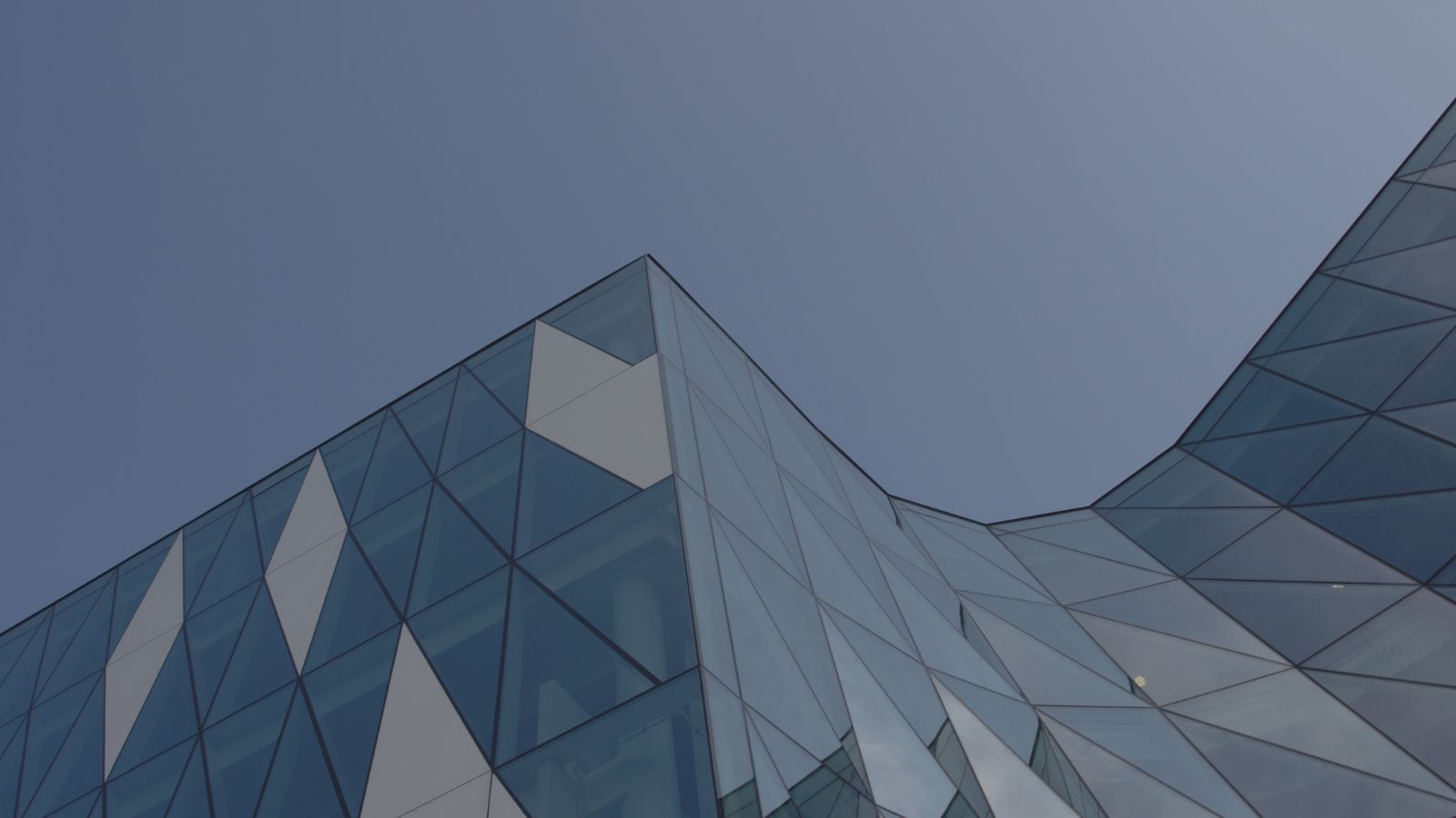 Challenges in Migrating an Application from Java to Python Feat Image